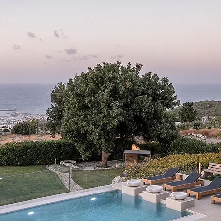Villa Heora - The Floating Tria Monastiria